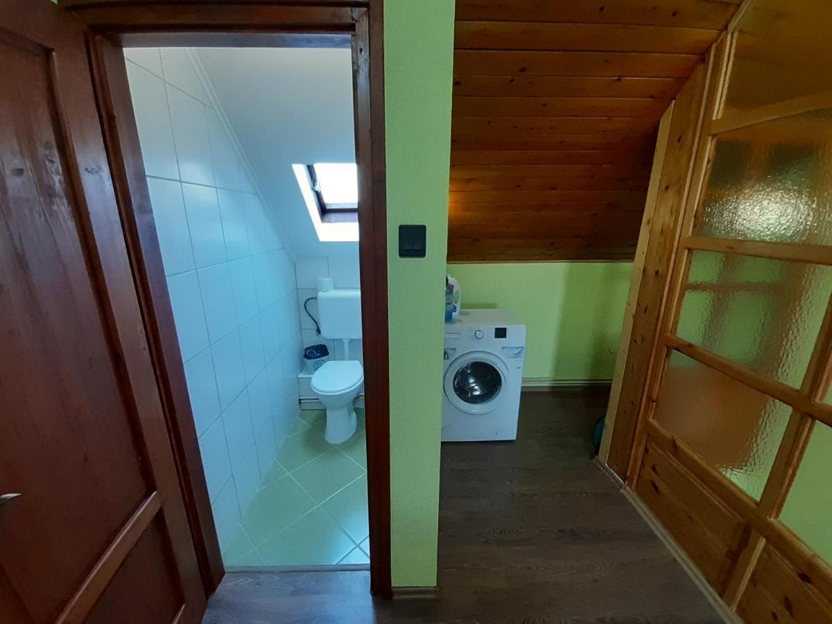 Estike Nyaralo Merevfalu Kerti Medencevel Zamárdi Exterior foto